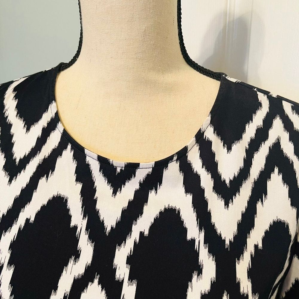 TALBOTS Womens Size 10 Black White Cotton Blouse Top Short Sleeve Popover - Picture 9 of 11